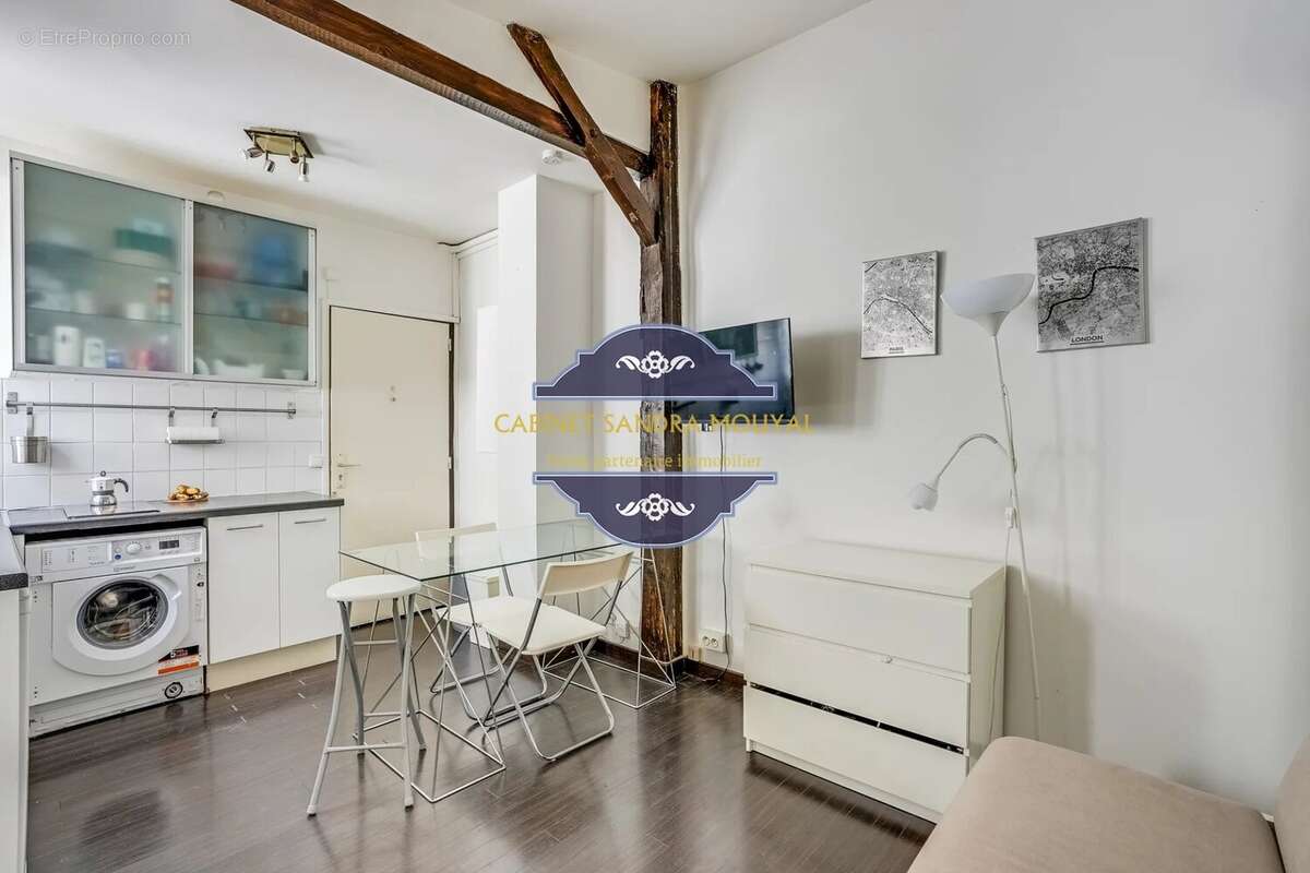 Appartement à PARIS-17E