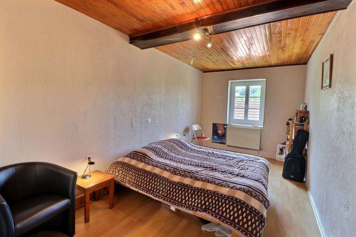 En exclusivité - maison dauphinoise avec joli terrain et dépendances a sainte-blandine (38110) - photo 10