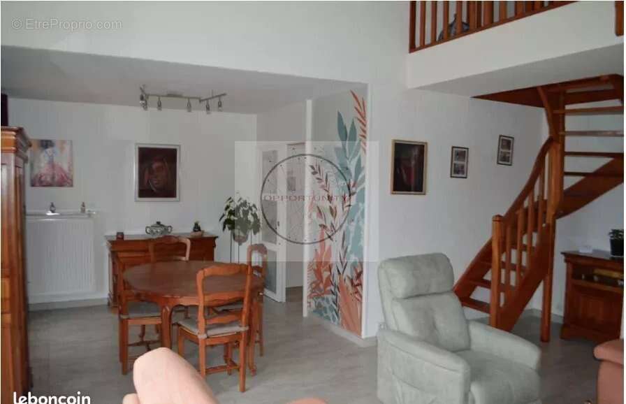 Maison 117 m² à Combs-La-Ville  - photo 8