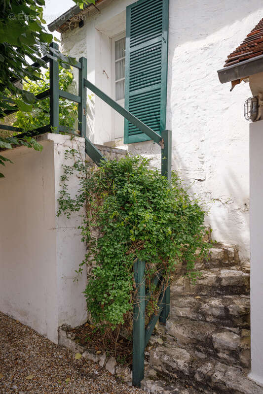 Propriété ancienne sur 6 225m2 de terrain - photo 7