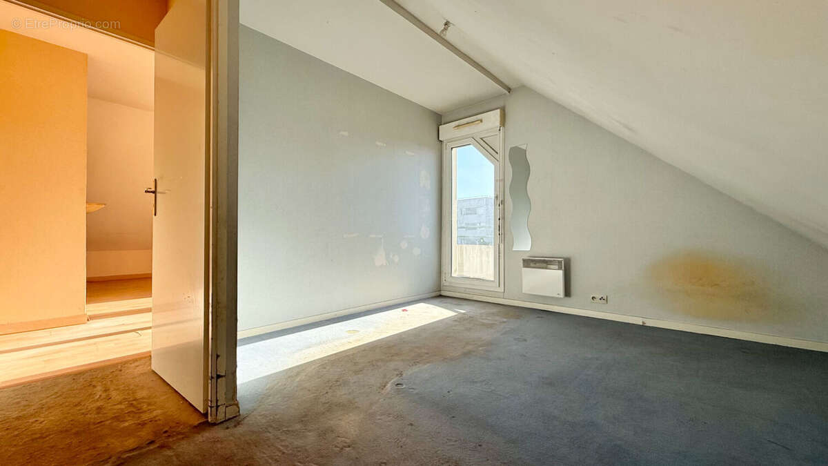 Appartement à CORBEIL-ESSONNES