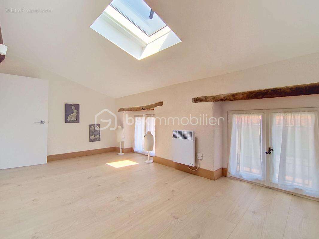 Maison de village de caractère à Vinça, 4 chambres, patio, garage et vue sur le canigou - photo 15
