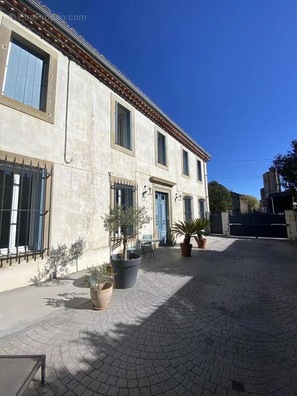 Maison à LEZIGNAN-CORBIERES