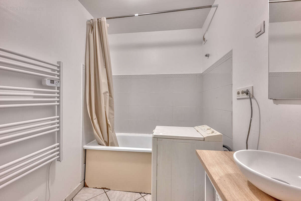 Appartement à COMBS-LA-VILLE