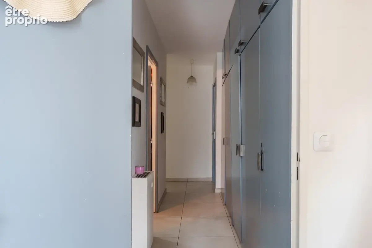 Exclusivite maison familiale 4 chambres mitoyenne d'un cote quartier saint leger joue les tours - photo 8