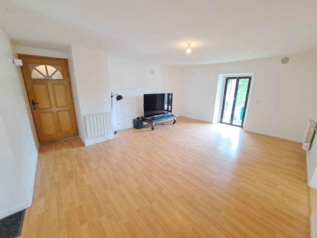 Appartement à GRUFFY