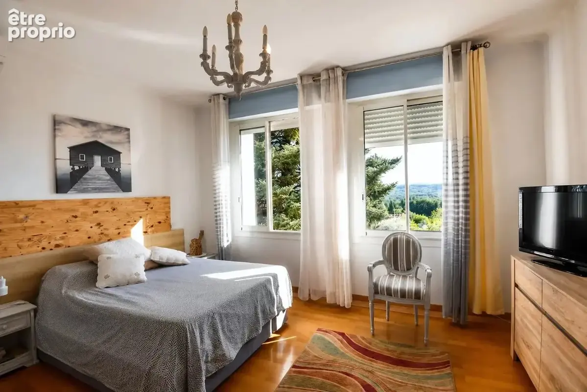 Fayence – Villa de 180 m² avec 3 chambres et vue dégagée - photo 7