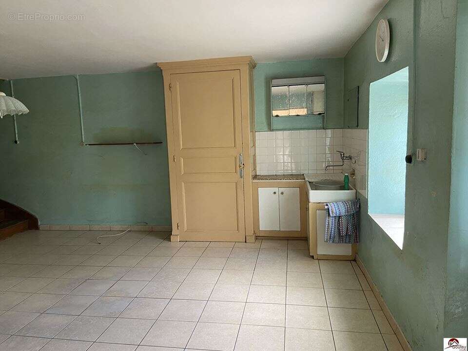 Maison 113 m² à Riorges  - photo 8