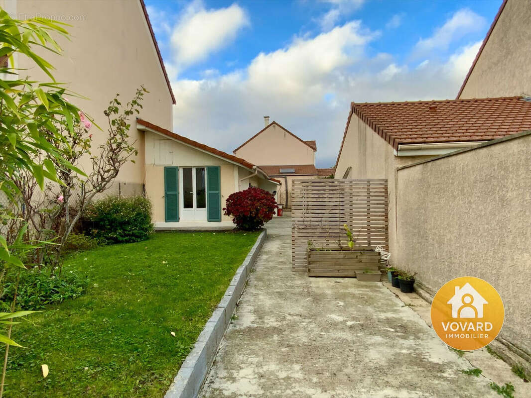 Photo 2 - Maison à SAINT-BRICE-SOUS-FORET