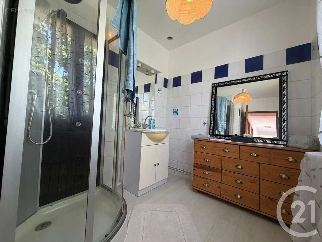 Maison 178 m² à Saint-Mesmes  - photo 14