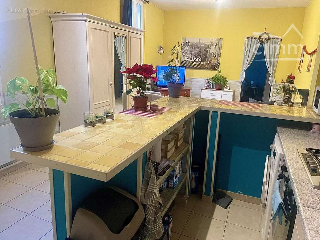 Appartement à PORT-SAINT-LOUIS-DU-RHONE