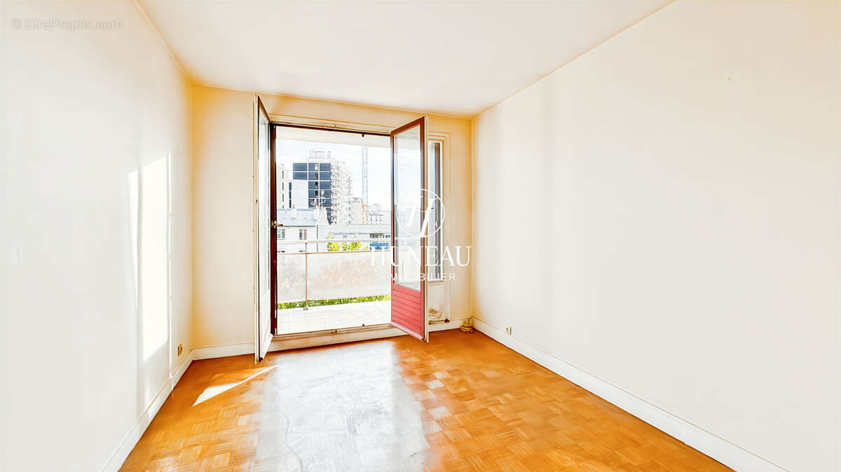 Appartement à PARIS-19E