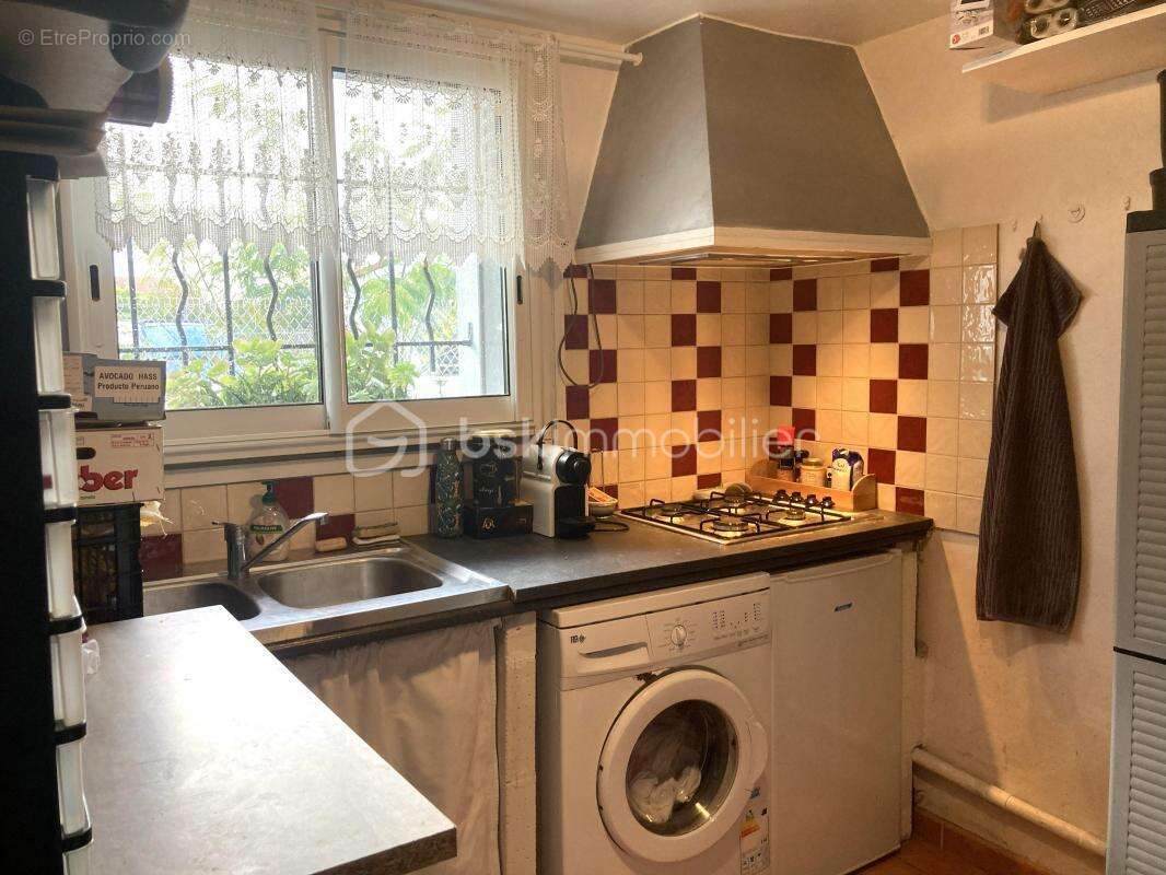 Maison à VILLECOMTAL-SUR-ARROS