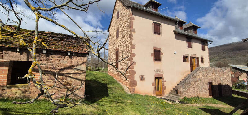 Maison à SAINT-CHRISTOPHE-VALLON