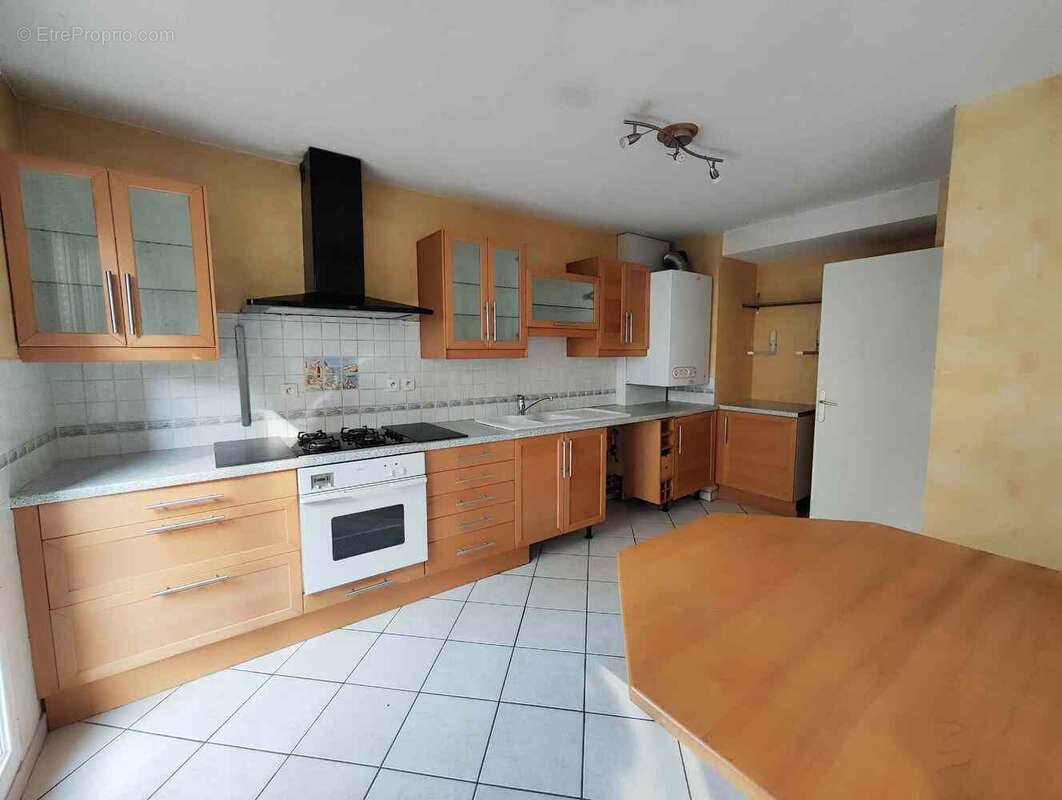 n°4 - Appartement à VILLEURBANNE