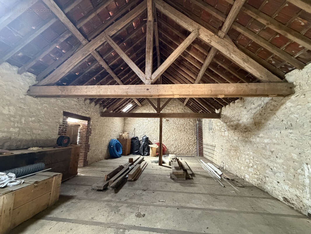 Maison avec dependances - photo 17