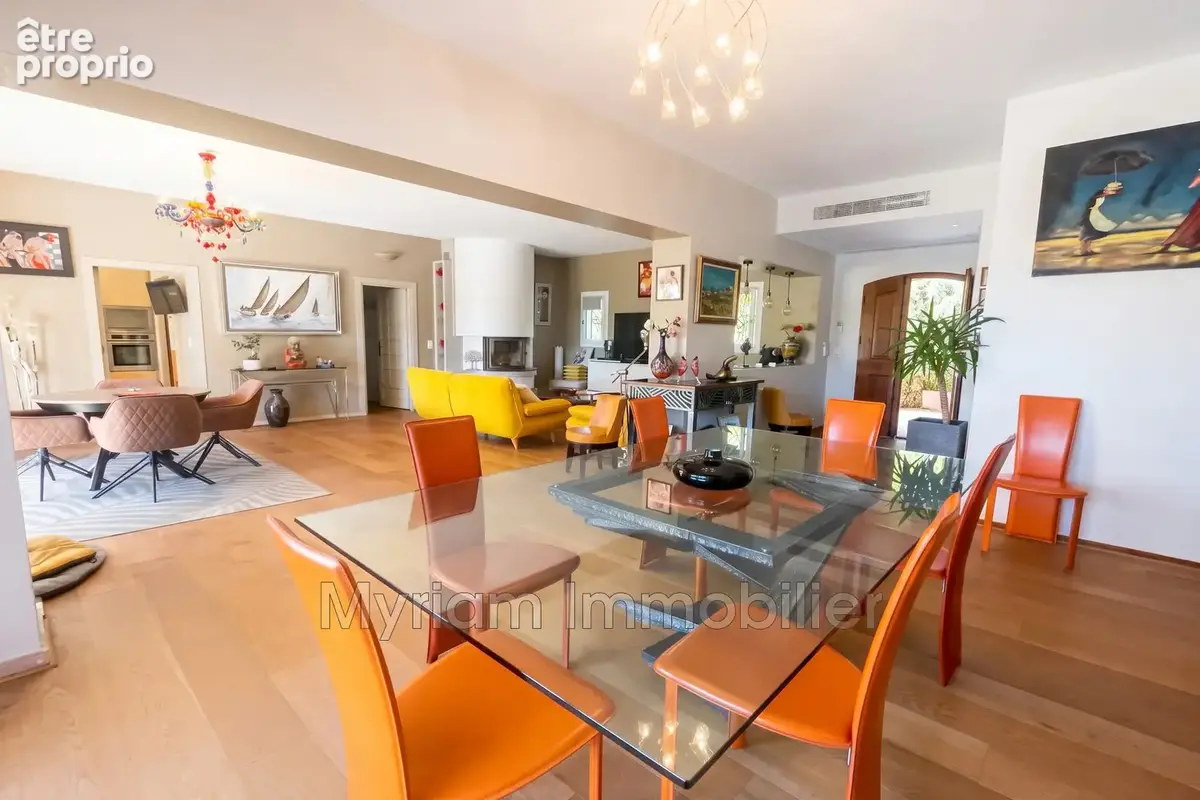 Maison 7 pièces 203 m² à vendre à Saint-Cezaire-Sur-Siagne (06530) - photo 9
