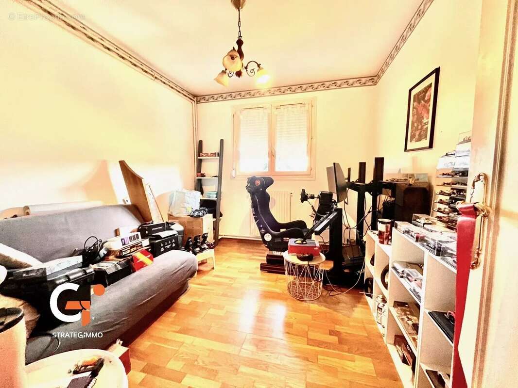 Appartement à PETIT-COURONNE