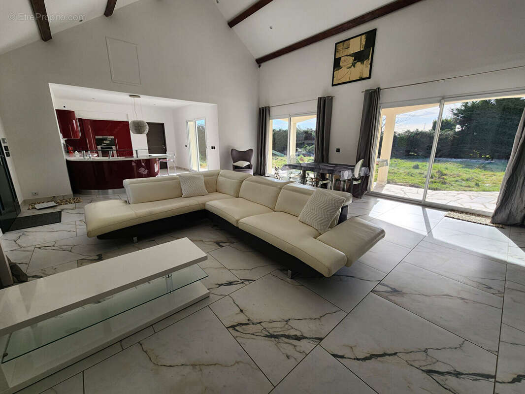 Maison moderne grands volumes - photo 3