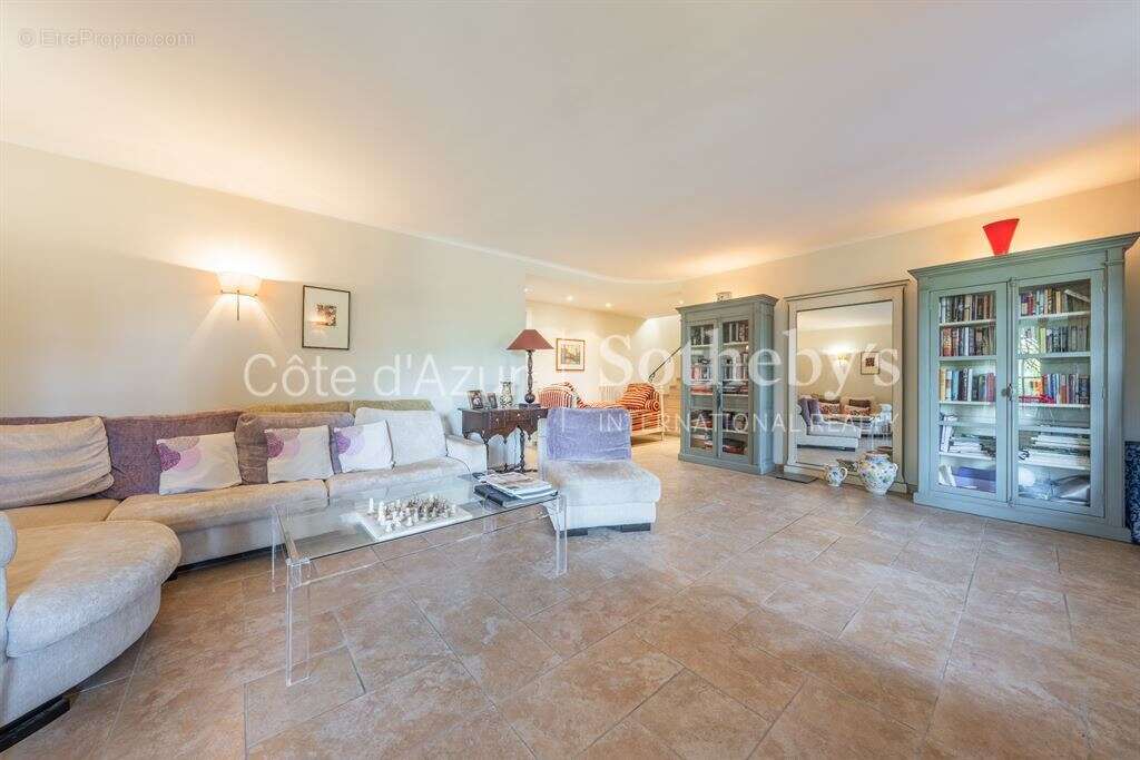 Mougins villa 172 m² vue panoramique à pied village avec piscine - photo 16