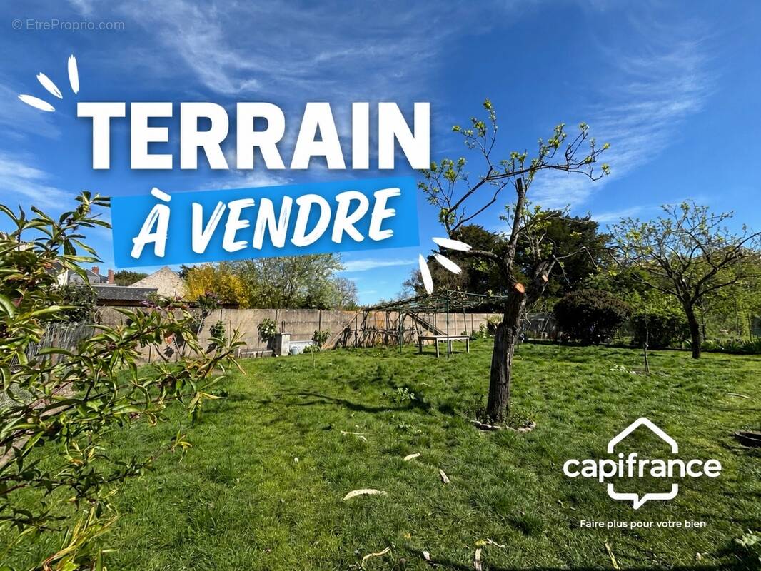 Terrain à CHEVILLY