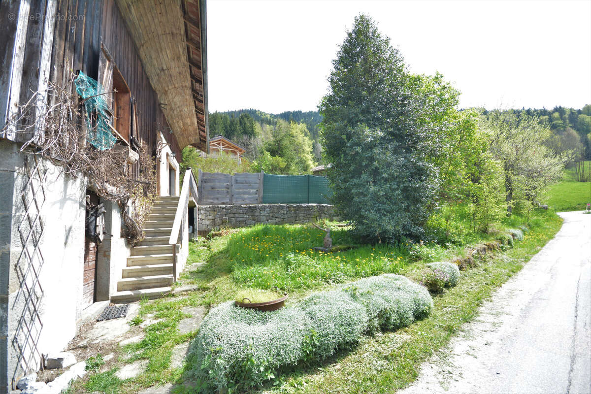 Maison à LES VILLARDS-SUR-THONES