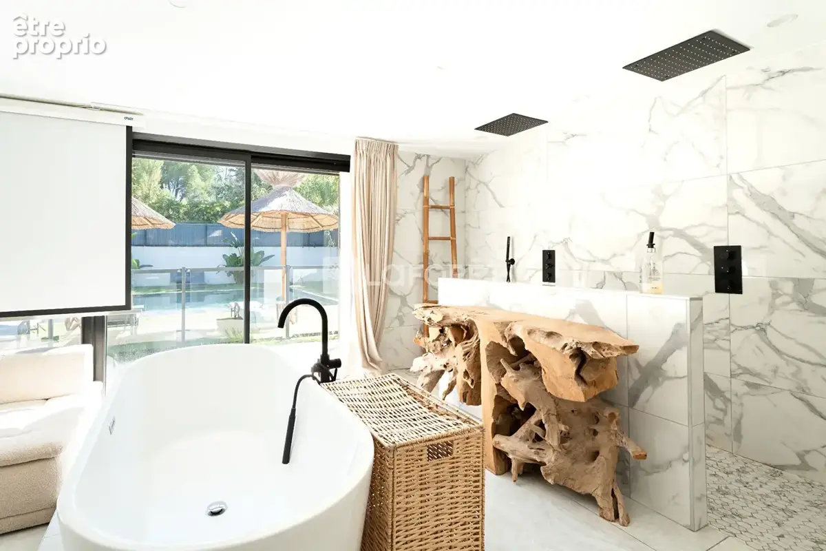 LA CADIÈRE-D'AZUR  Villa Contemporaine  de prestige  7 PIÈCES  4 CHAMBRES - photo 17