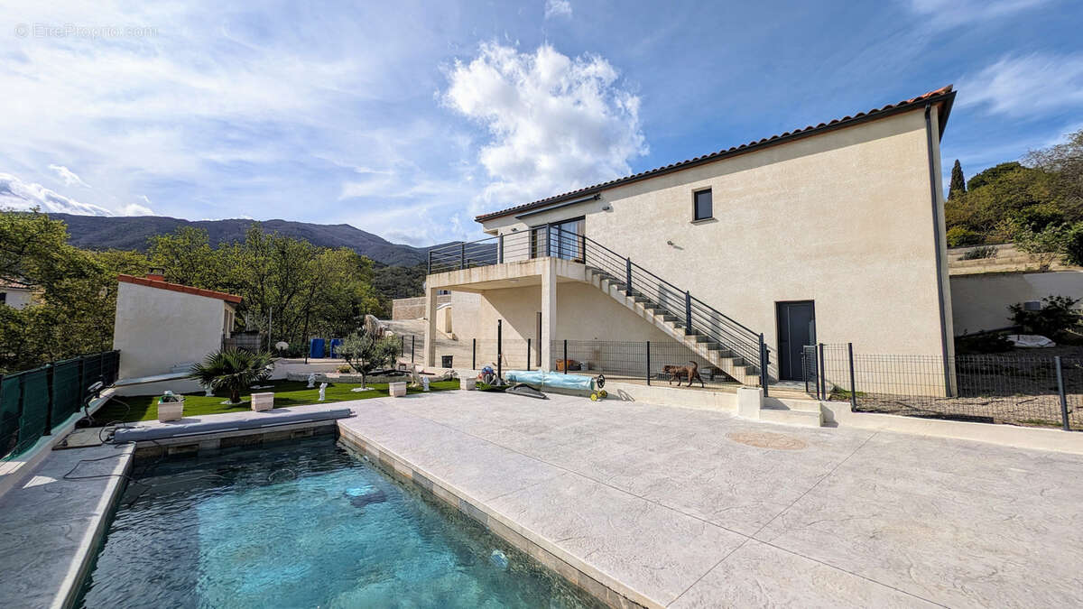 Maison à VILLELONGUE-DELS-MONTS