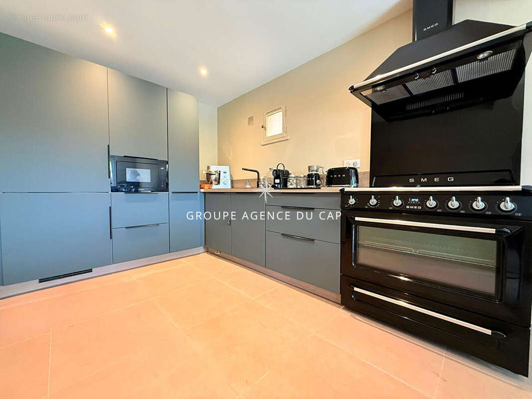 A vendre villa individuelle de 70 m² avec piscine sur les les issambres - photo 4