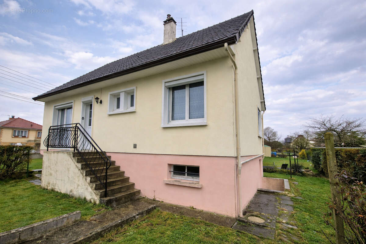 Pavillon indépendant sur sous-sol total - 5 pièces - RAVENEL - photo 10