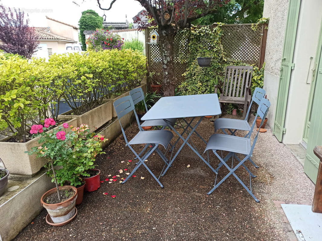 Maison à LABRUGUIERE