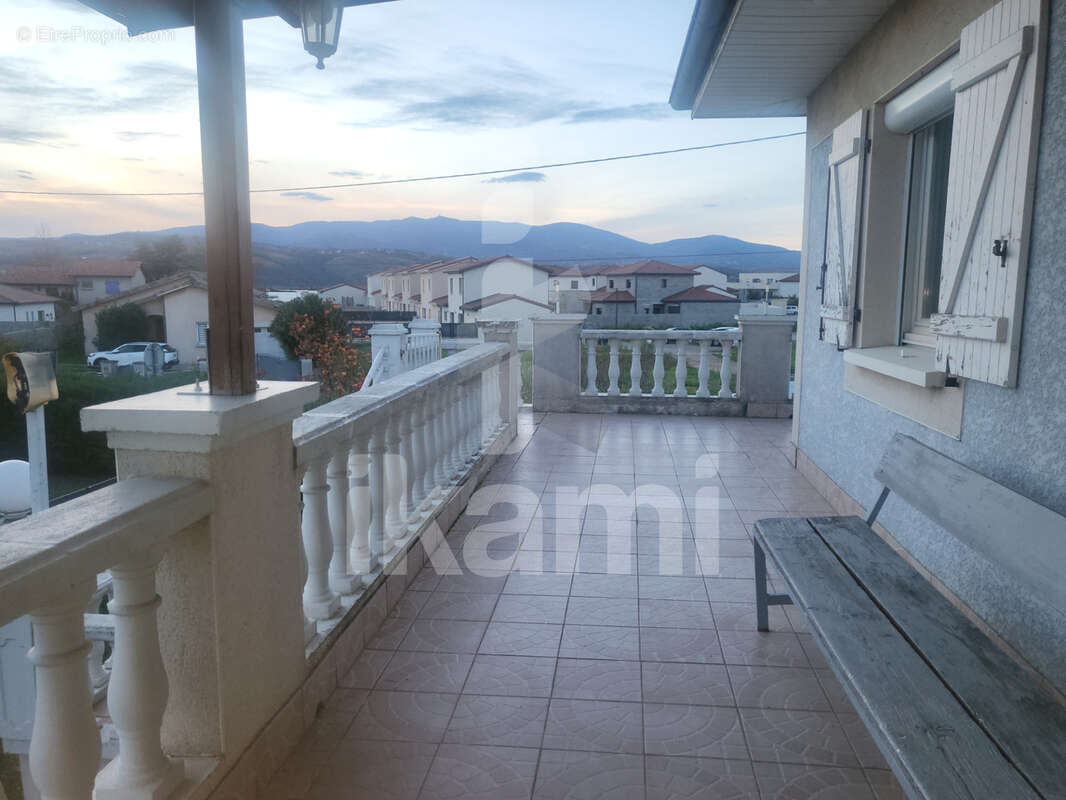 Maison à LE PEAGE-DE-ROUSSILLON