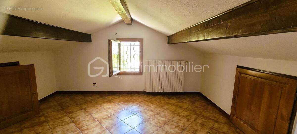 Appartement à THORAME-HAUTE