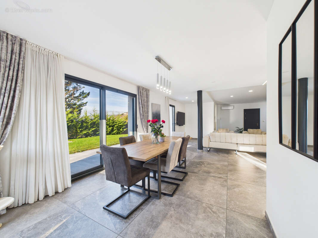 Maison à SAINT-ALBAN-LEYSSE