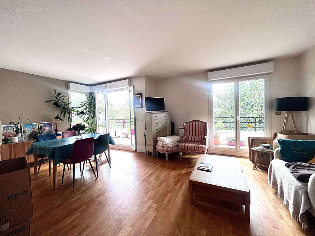 Appartement à SURESNES
