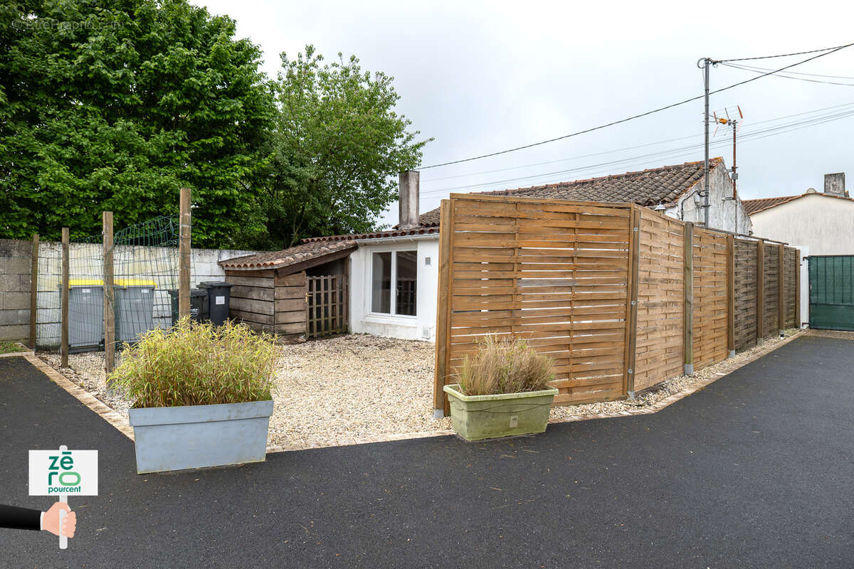 Maison à NALLIERS