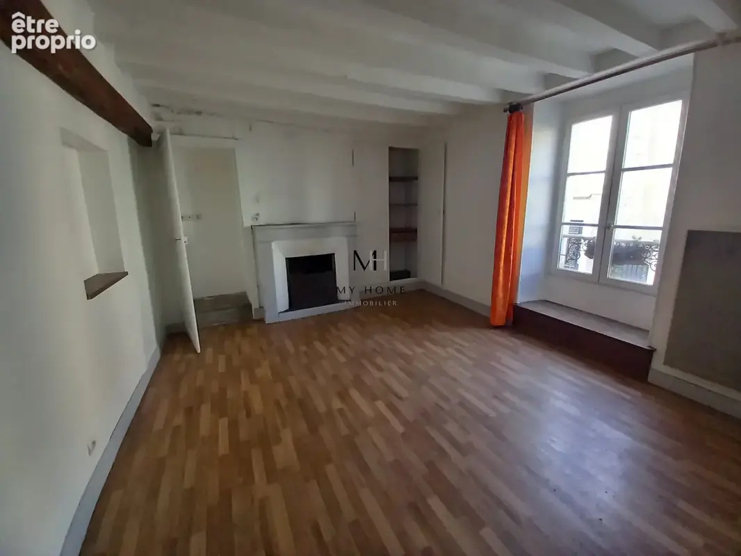 Appartement 75 m² à vendre à Mortagne-Au-Perche (61400) - photo 2