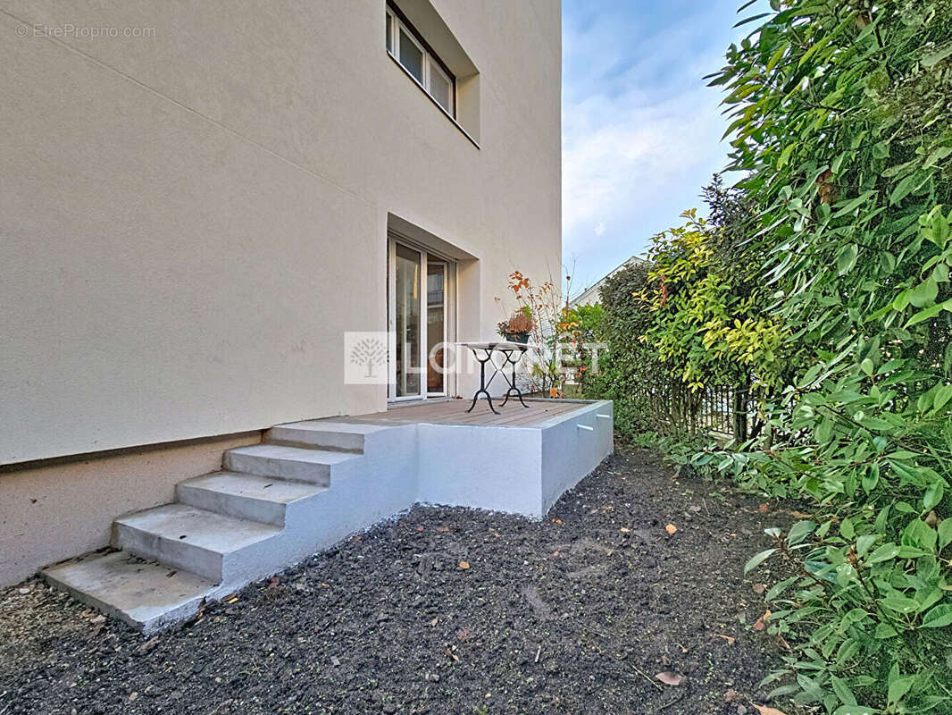 Appartement à BOURG-LA-REINE