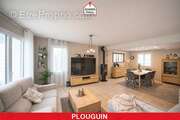 Maison à PLOUGUIN