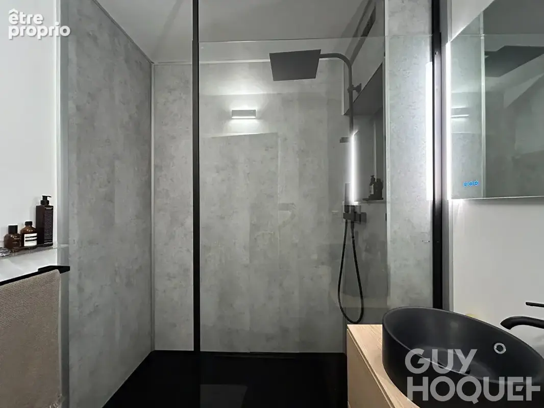 Versailles Chantiers - Dernier étage magnifique et avec style, 56 m² Carrez / 75 m² au sol - photo 7