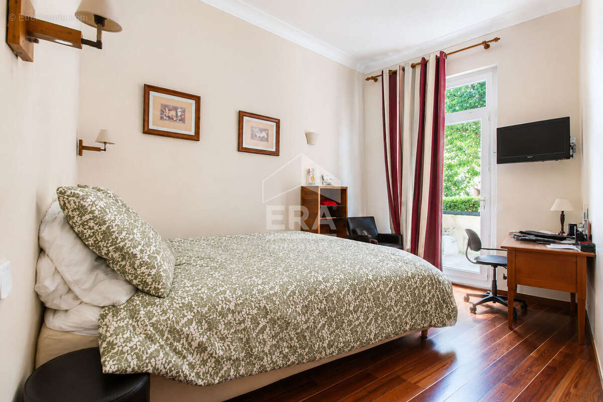 Appartement à ISSY-LES-MOULINEAUX