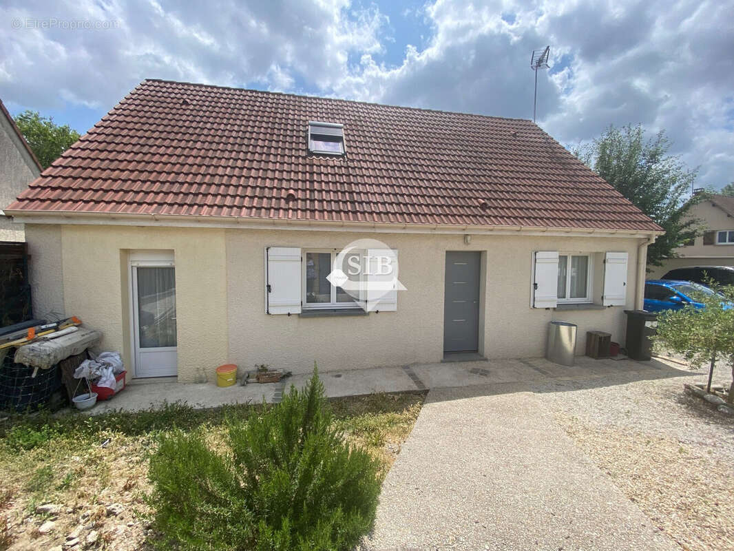 Maison à LEUVILLE-SUR-ORGE