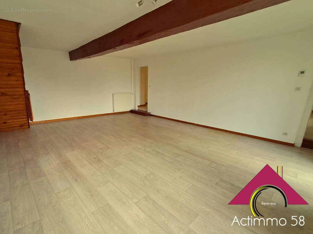 Maison à OUROUER-LES-BOURDELINS