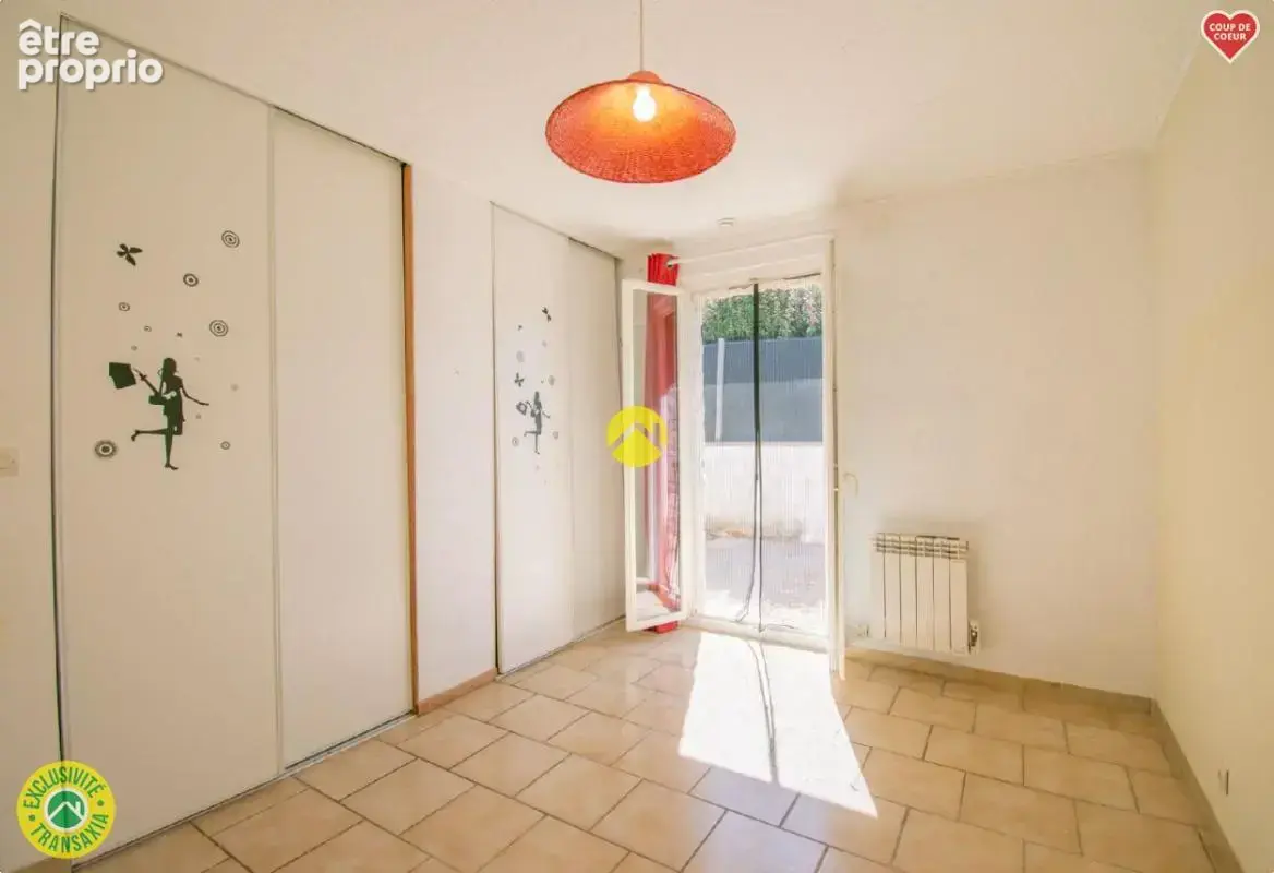 Maison plain-pied au centre village - photo 8