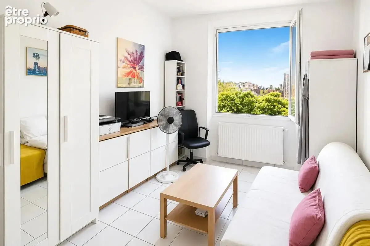 Duplex 2 pièces avec mezzanine loué 1 200 €/mois - photo 1