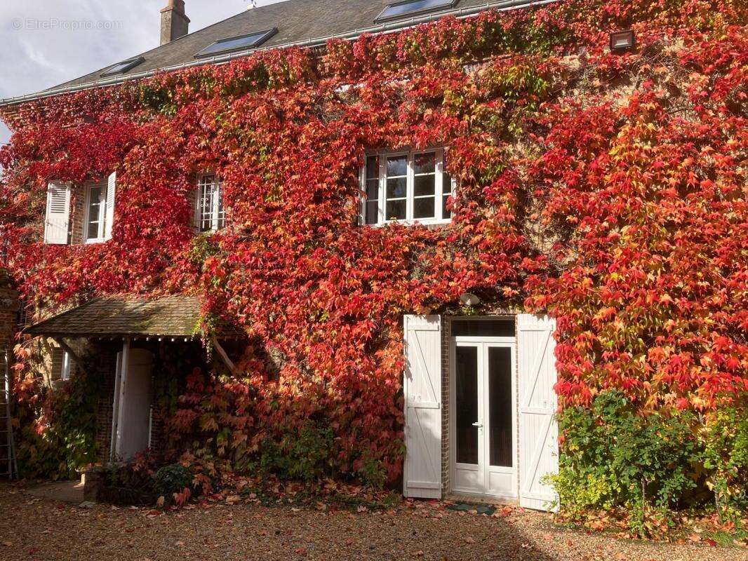 Maison à SARGE-SUR-BRAYE