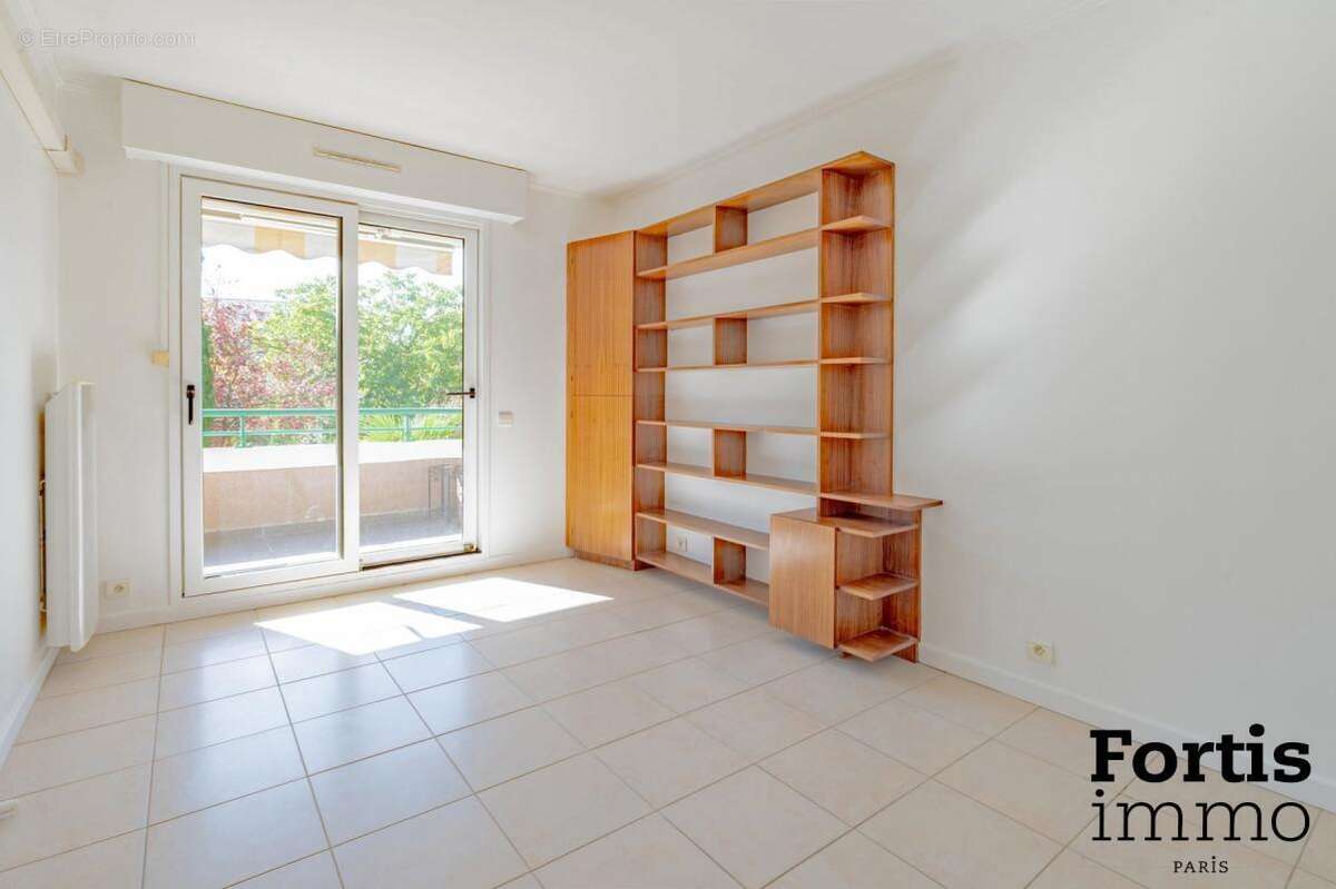 Appartement à LE PERREUX-SUR-MARNE