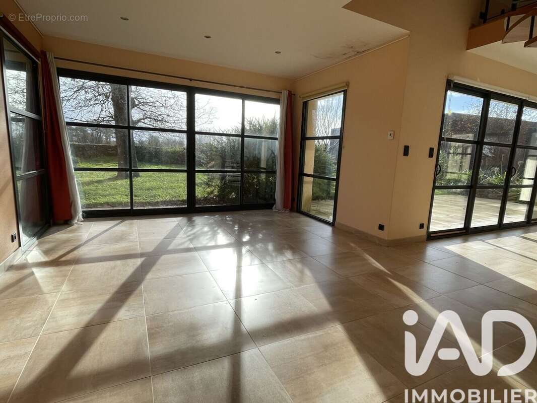 Maison 252 m² à Loctudy  - photo 7