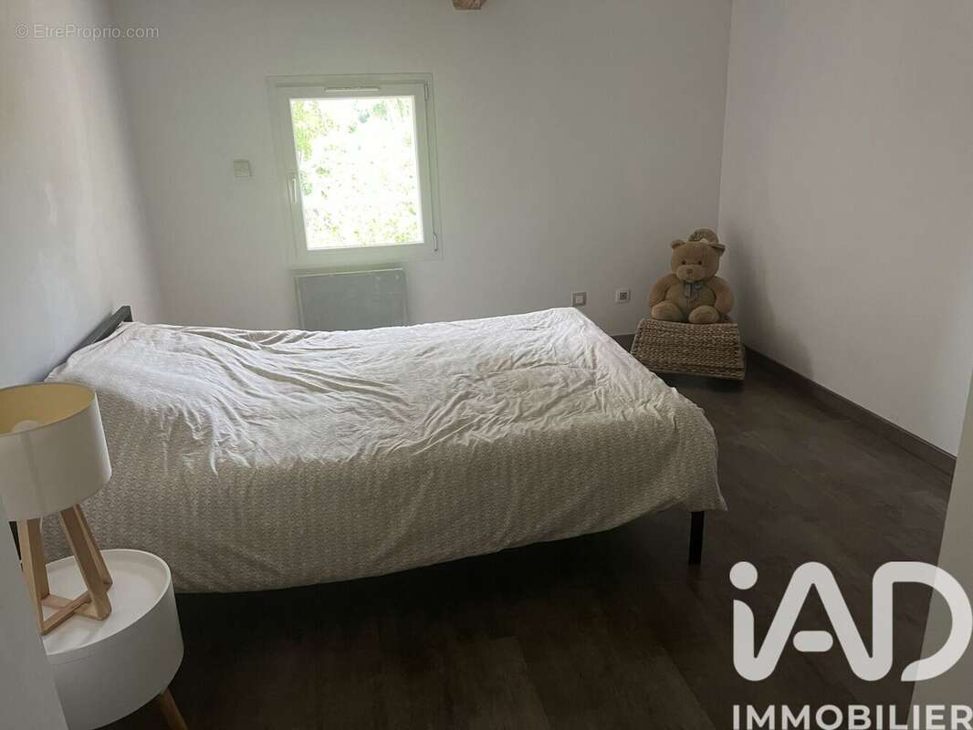 Maison 137 m² à Saint-Martial-Sur-Ne  - photo 7