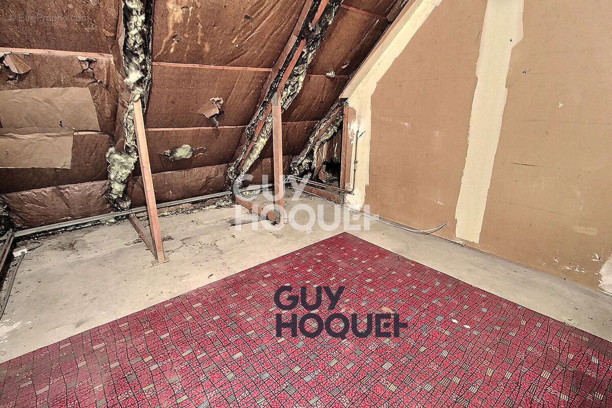 Maison à LIMEIL-BREVANNES